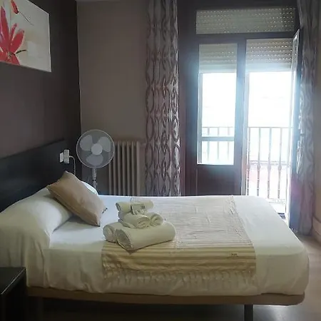 New J&j Guest house *